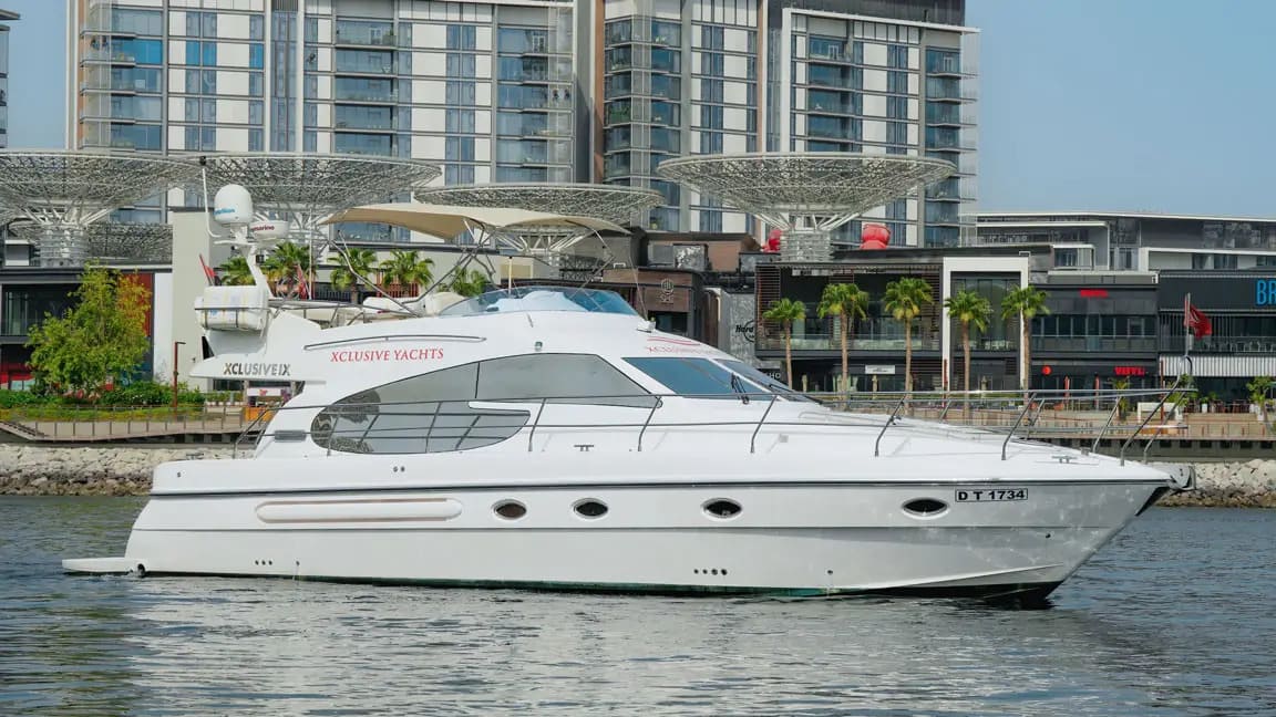 Magnum 52 Ft Yacht